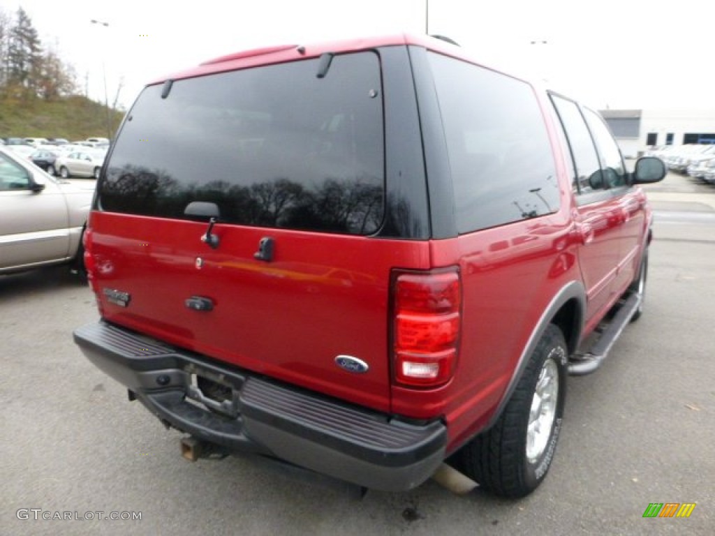 2002 Expedition XLT 4x4 - Laser Red / Medium Graphite photo #2