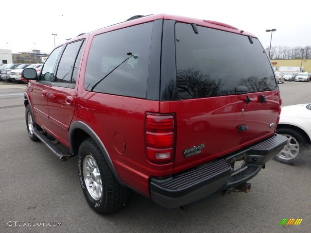 2002 Expedition XLT 4x4 - Laser Red / Medium Graphite photo #4