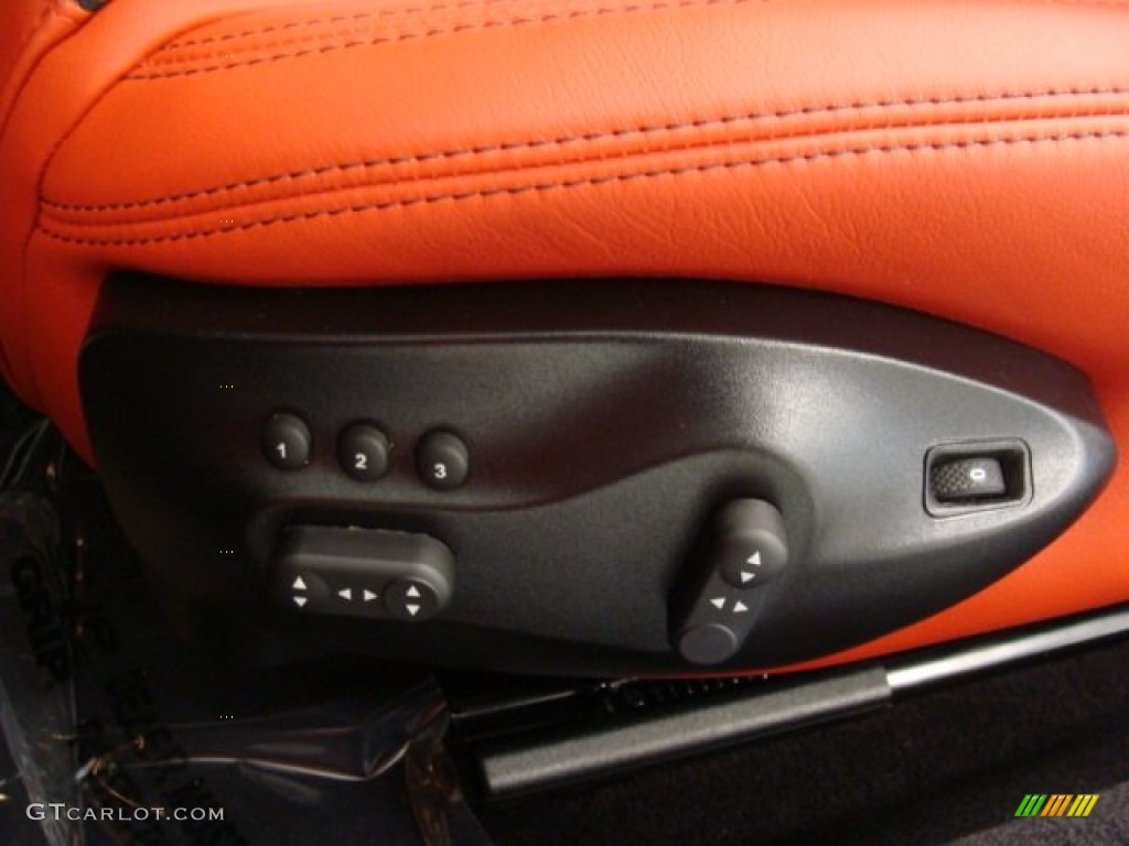 2013 Maserati GranTurismo Sport Coupe Controls Photo #73167738
