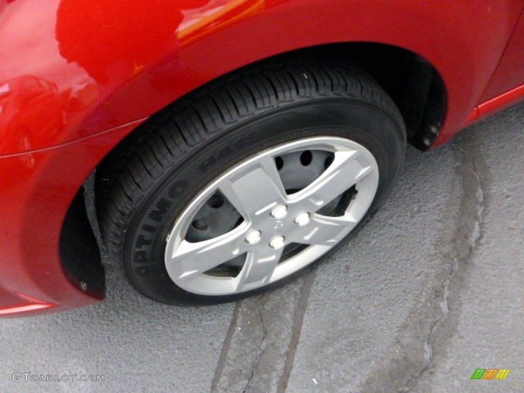 2010 Aveo LT Sedan - Sport Red / Charcoal photo #9