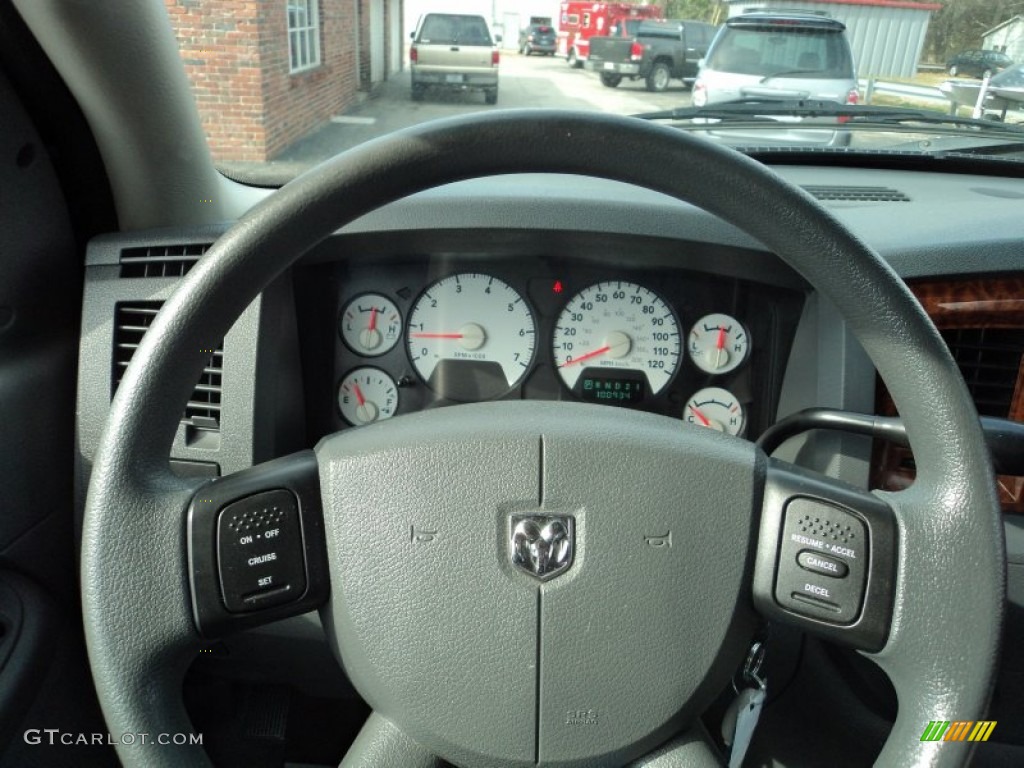 2006 Ram 1500 SLT Quad Cab 4x4 - Inferno Red Crystal Pearl / Medium Slate Gray photo #4