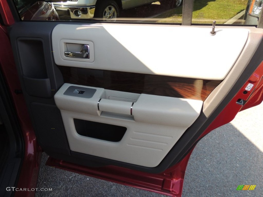 2012 Flex SEL - Red Candy Metallic / Medium Light Stone photo #12