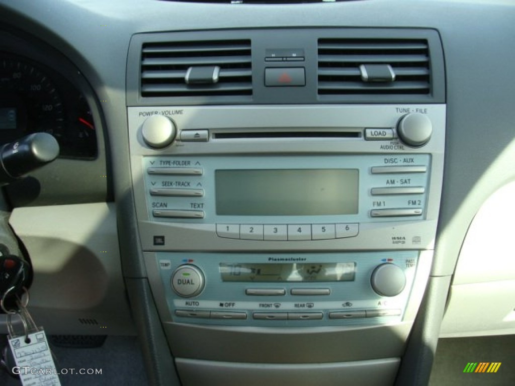 2007 Toyota Camry XLE Controls Photo #73171653