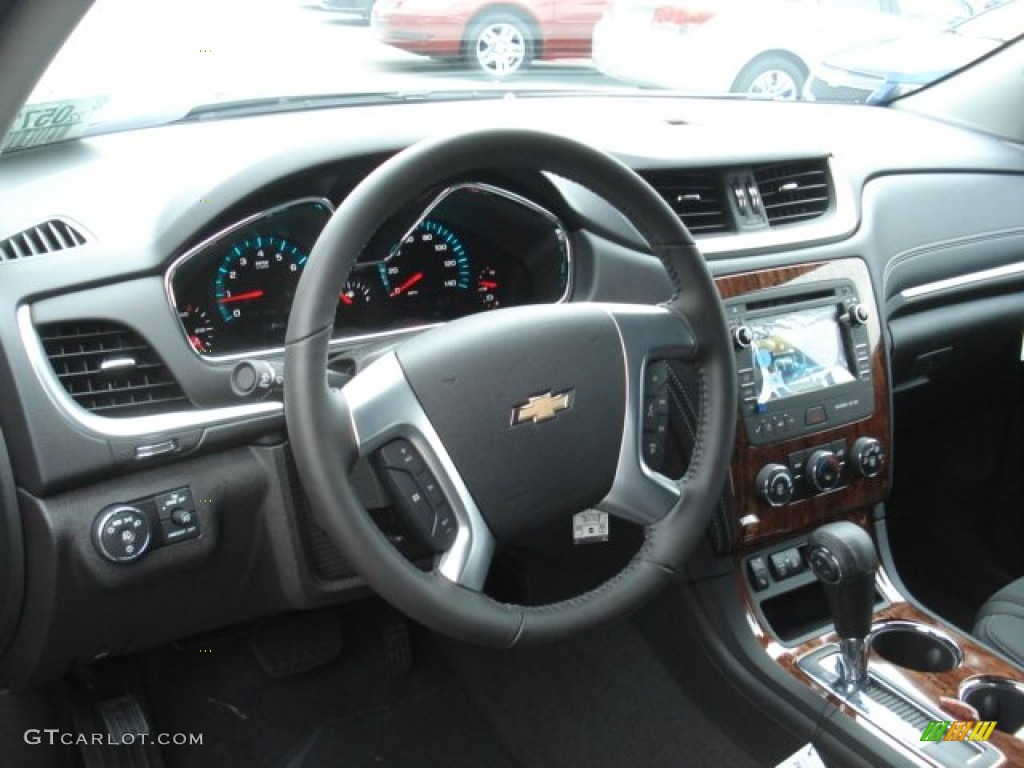 2013 Chevrolet Traverse LT AWD Ebony Dashboard Photo #73173392