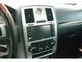 Brilliant Black - 300 C HEMI Photo No. 10