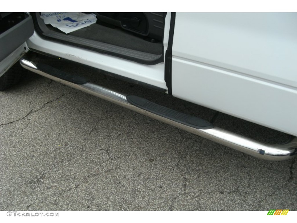2006 F150 XL SuperCab 4x4 - Oxford White / Medium Flint photo #12