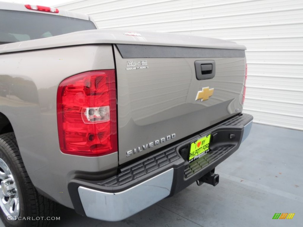 2012 Silverado 1500 LS Crew Cab - Mocha Steel Metallic / Dark Titanium photo #19