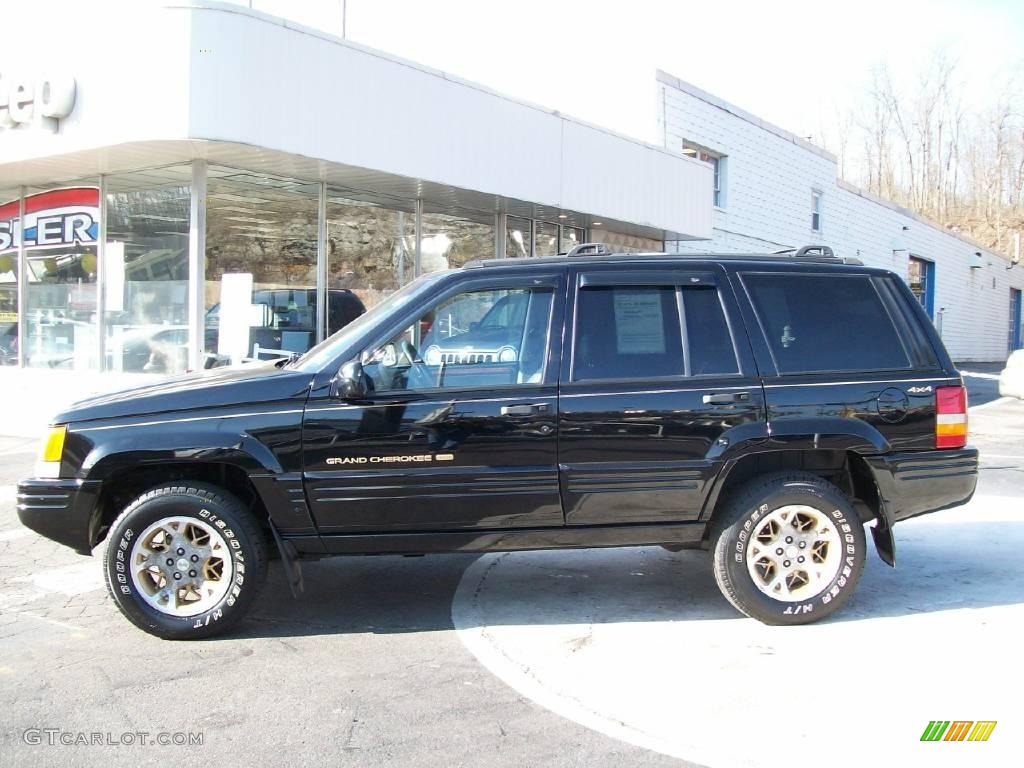 1997 Grand Cherokee Limited 4x4 - Black / Agate Black photo #1