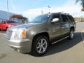 Steel Gray Metallic - Yukon SLT Photo No. 3