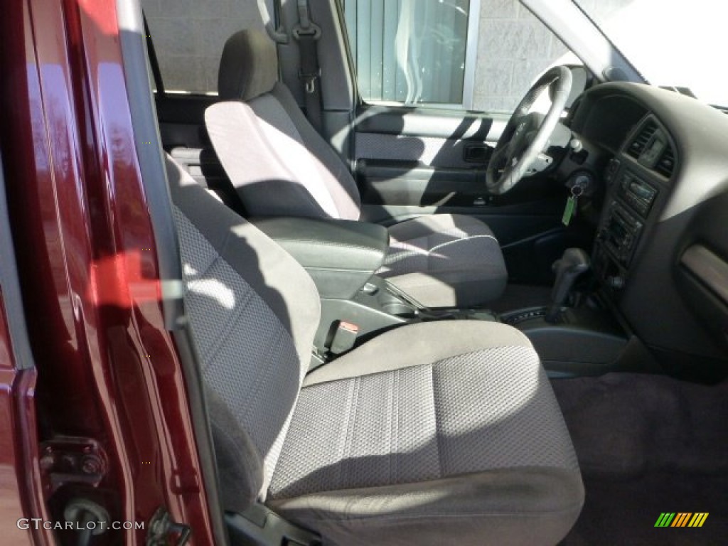 2004 Pathfinder SE 4x4 - Merlot Red Pearl / Charcoal photo #9