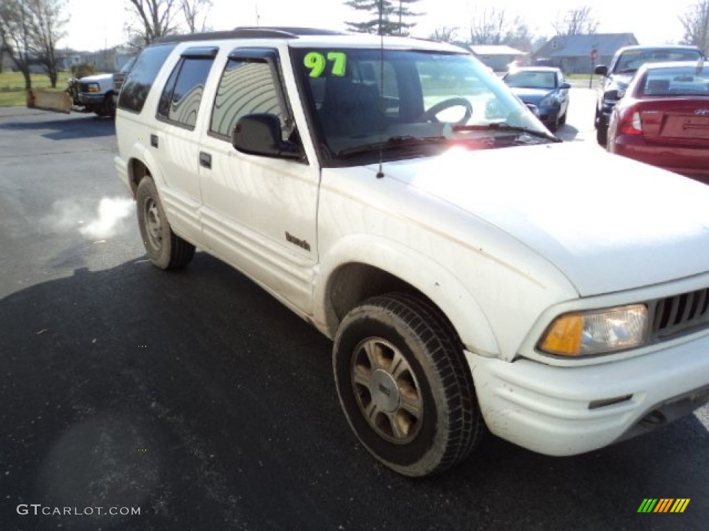 1997 Bravada AWD - White / Tan photo #3