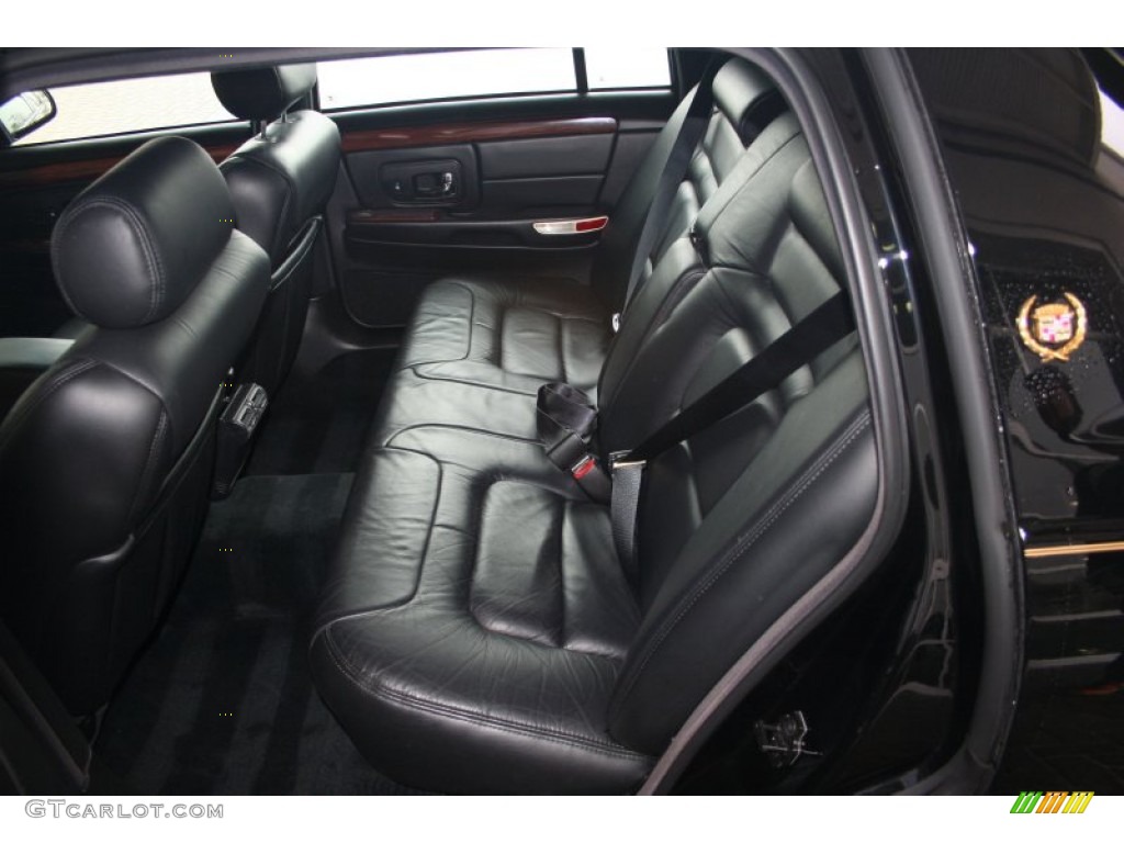1997 Cadillac DeVille Sedan Rear Seat Photo #73186321