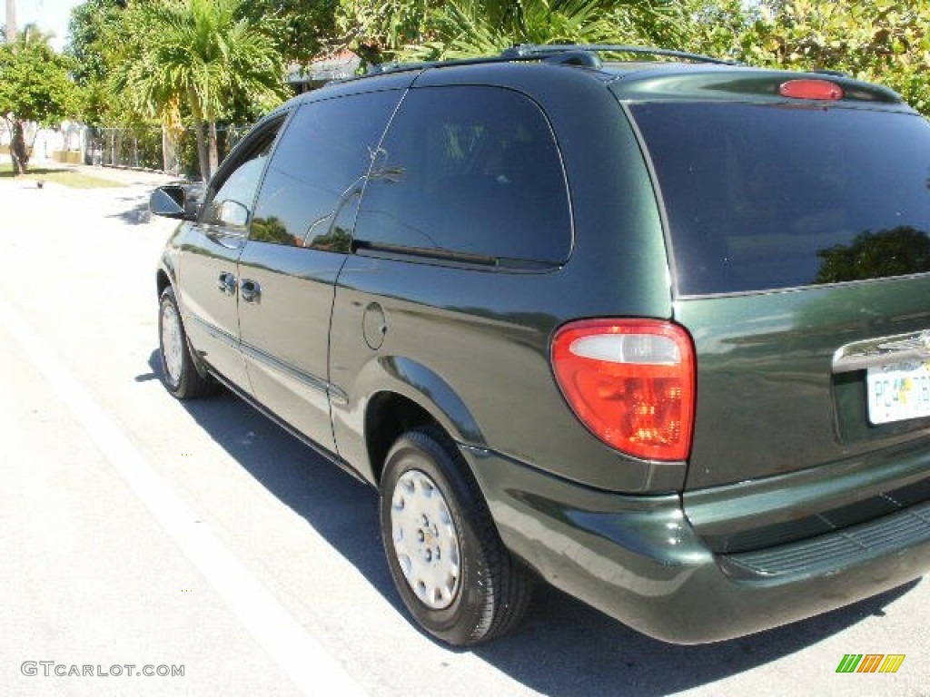2001 Town & Country LX - Shale Green Metallic / Sandstone photo #4