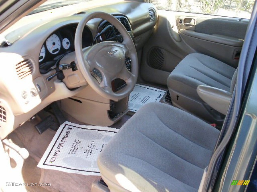 2001 Town & Country LX - Shale Green Metallic / Sandstone photo #5