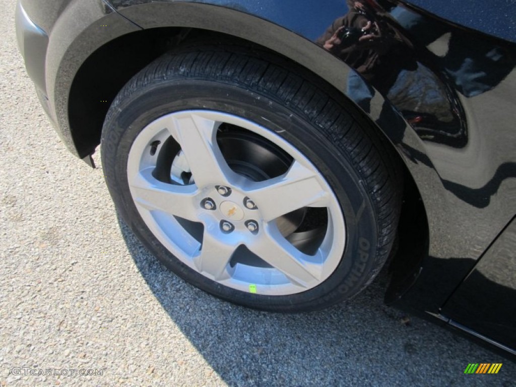 2013 Chevrolet Sonic LTZ Hatch Wheel Photo #73188159
