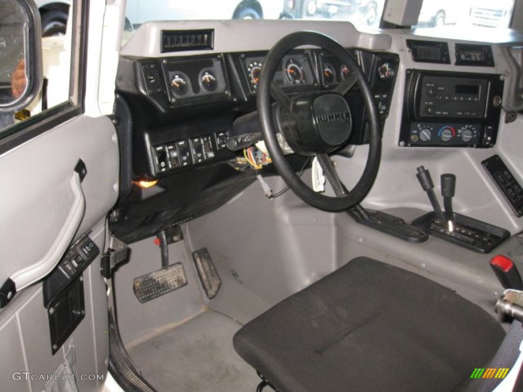 2003 Hummer H1 Wagon interior Photo #73189548