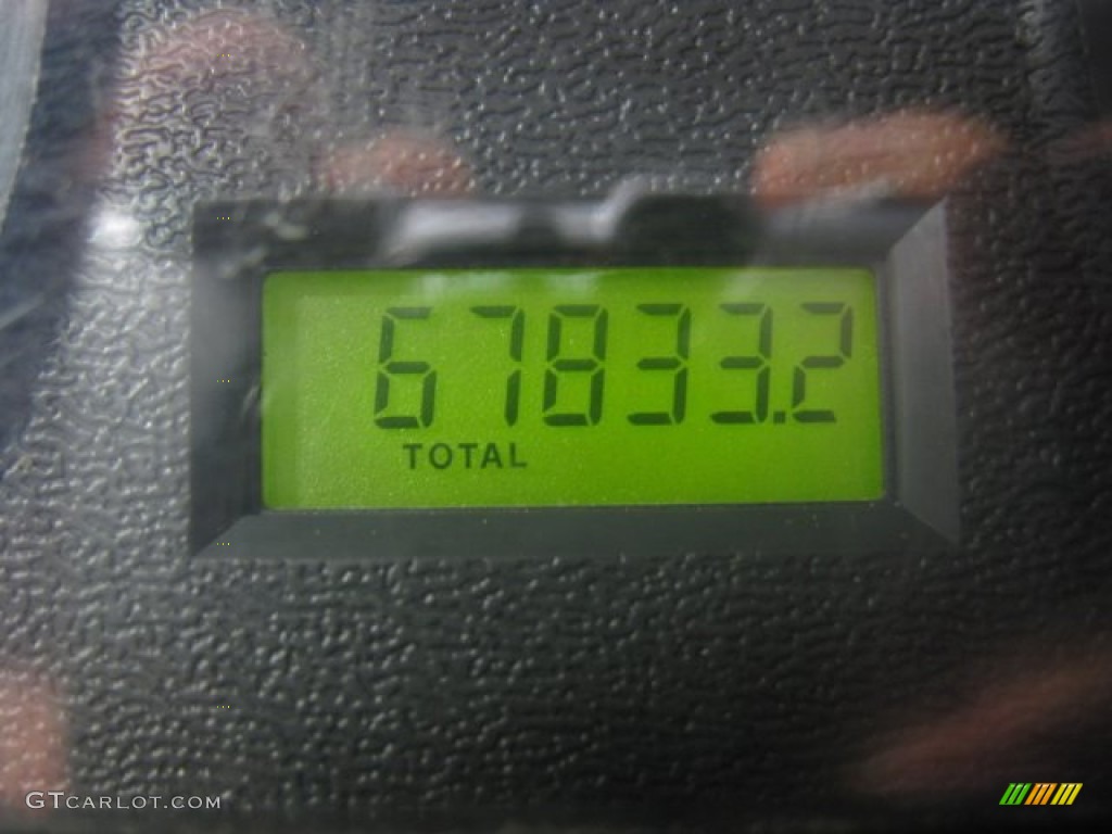 2003 H1 Wagon - Bright White / Cloud Gray photo #11