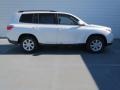 2013 Blizzard White Pearl Toyota Highlander SE  photo #2