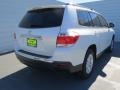 2013 Blizzard White Pearl Toyota Highlander SE  photo #3