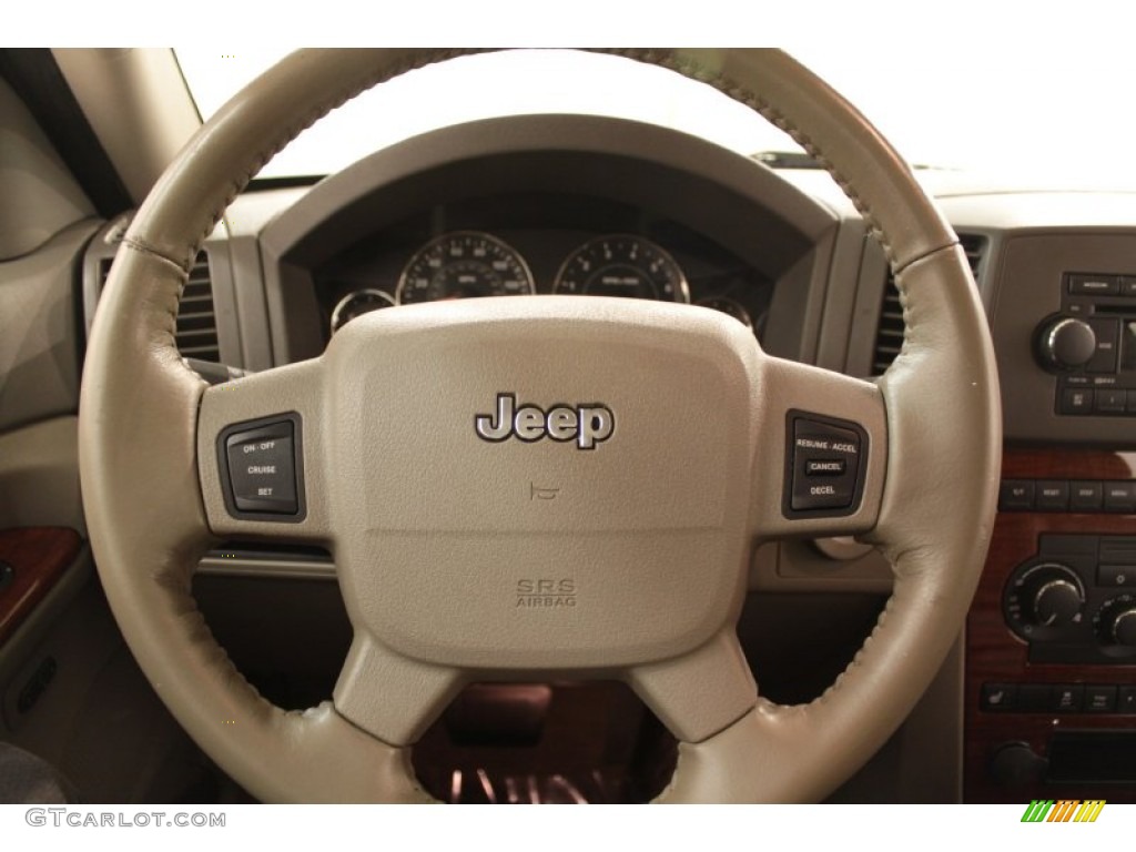 2006 Jeep Grand Cherokee Limited 4x4 Khaki Steering Wheel Photo #73192194
