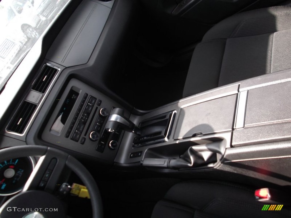 2011 Mustang V6 Coupe - Ingot Silver Metallic / Charcoal Black photo #19