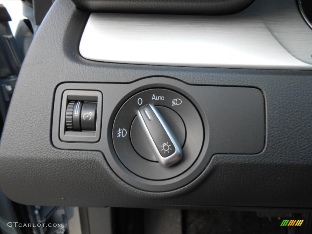 2013 Volkswagen CC Sport Controls Photo #73195752