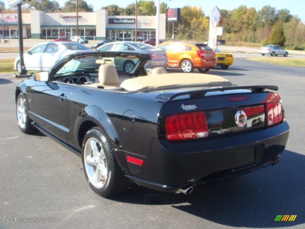 2007 Mustang GT Premium Convertible - Black / Medium Parchment photo #11