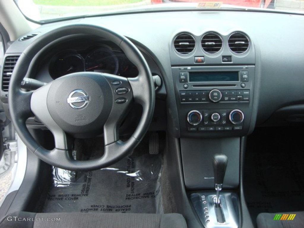 2011 Nissan Altima Hybrid Charcoal Dashboard Photo #73198998