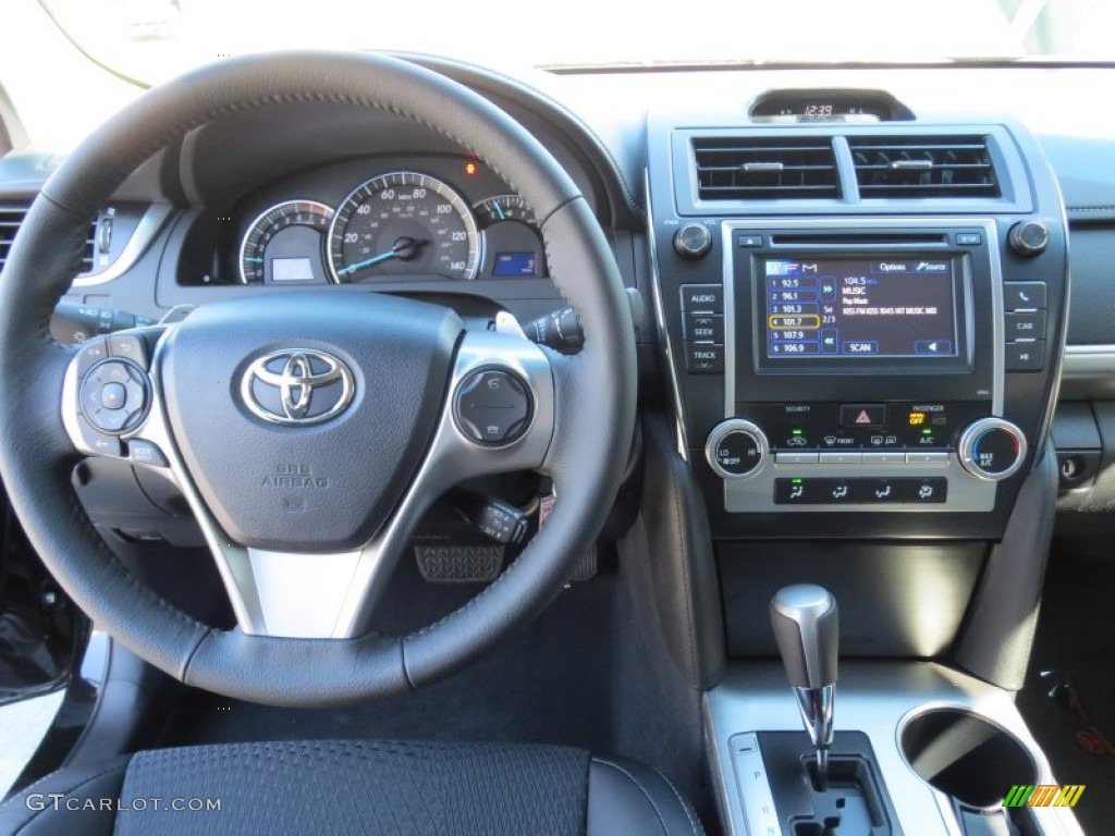 2012 Camry SE - Attitude Black Metallic / Black photo #23