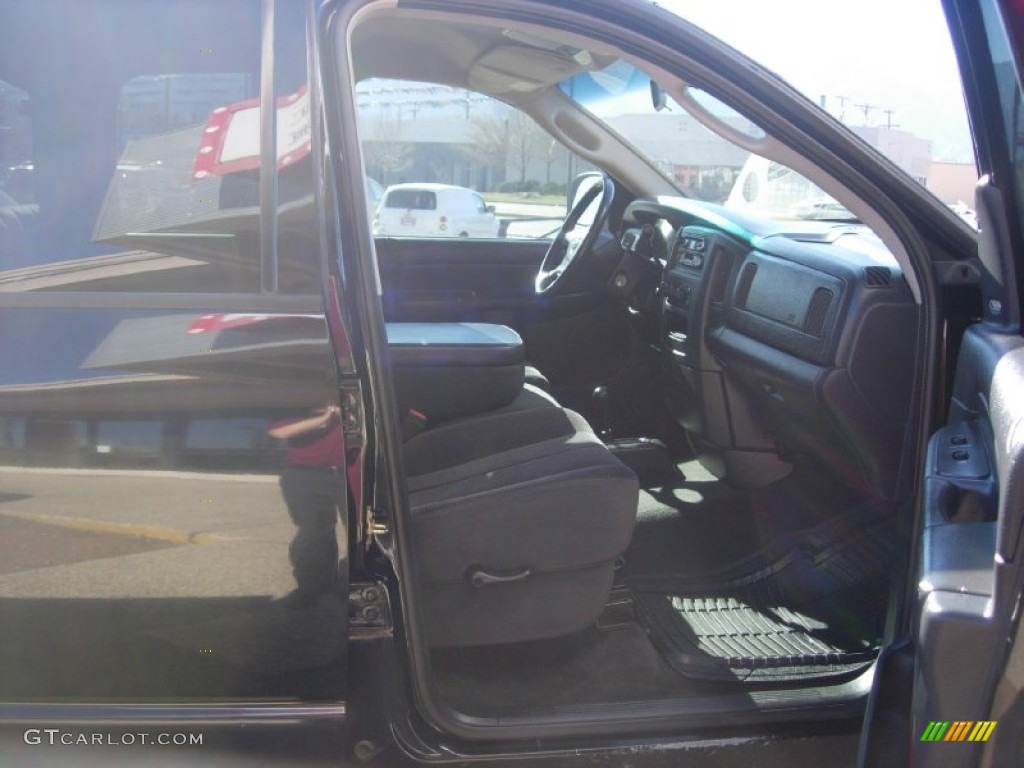 2003 Ram 2500 SLT Quad Cab 4x4 - Black / Dark Slate Gray photo #5