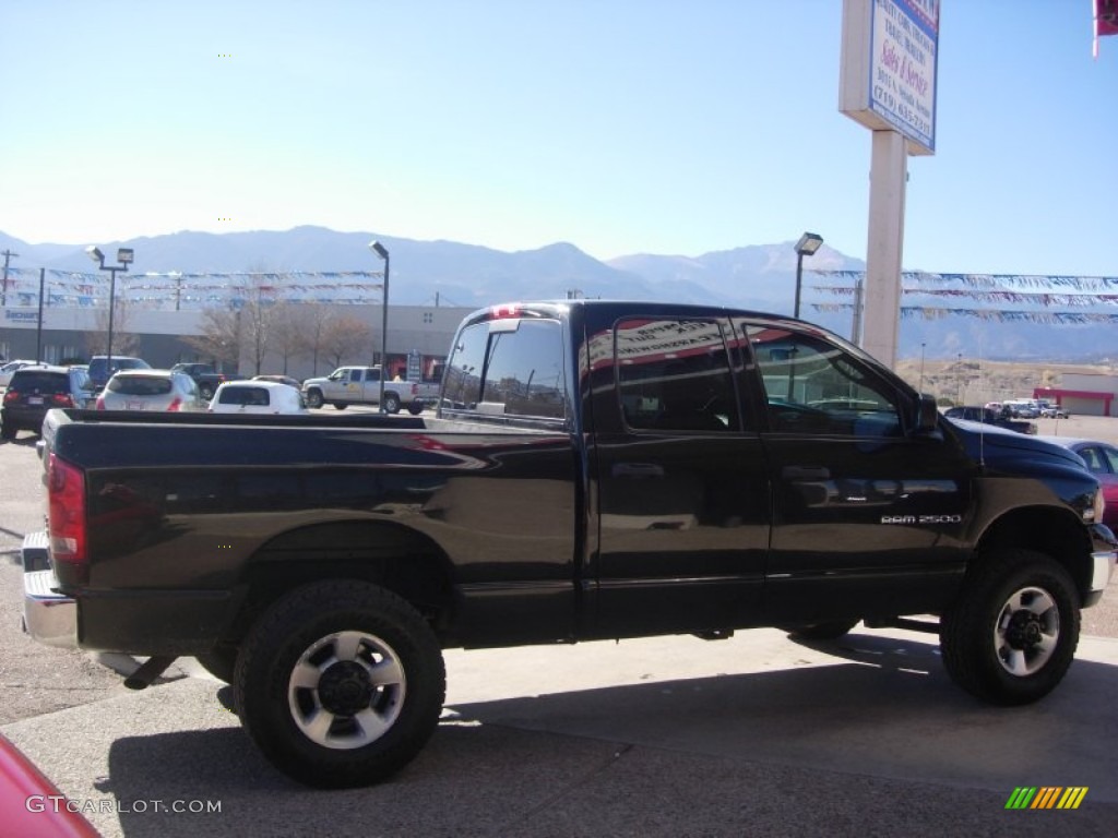 2003 Ram 2500 SLT Quad Cab 4x4 - Black / Dark Slate Gray photo #11