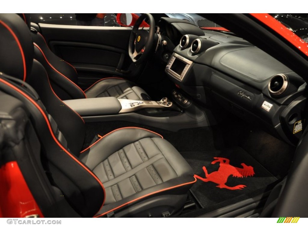 Nero Interior 2010 Ferrari California Standard California Model Photo #73205692