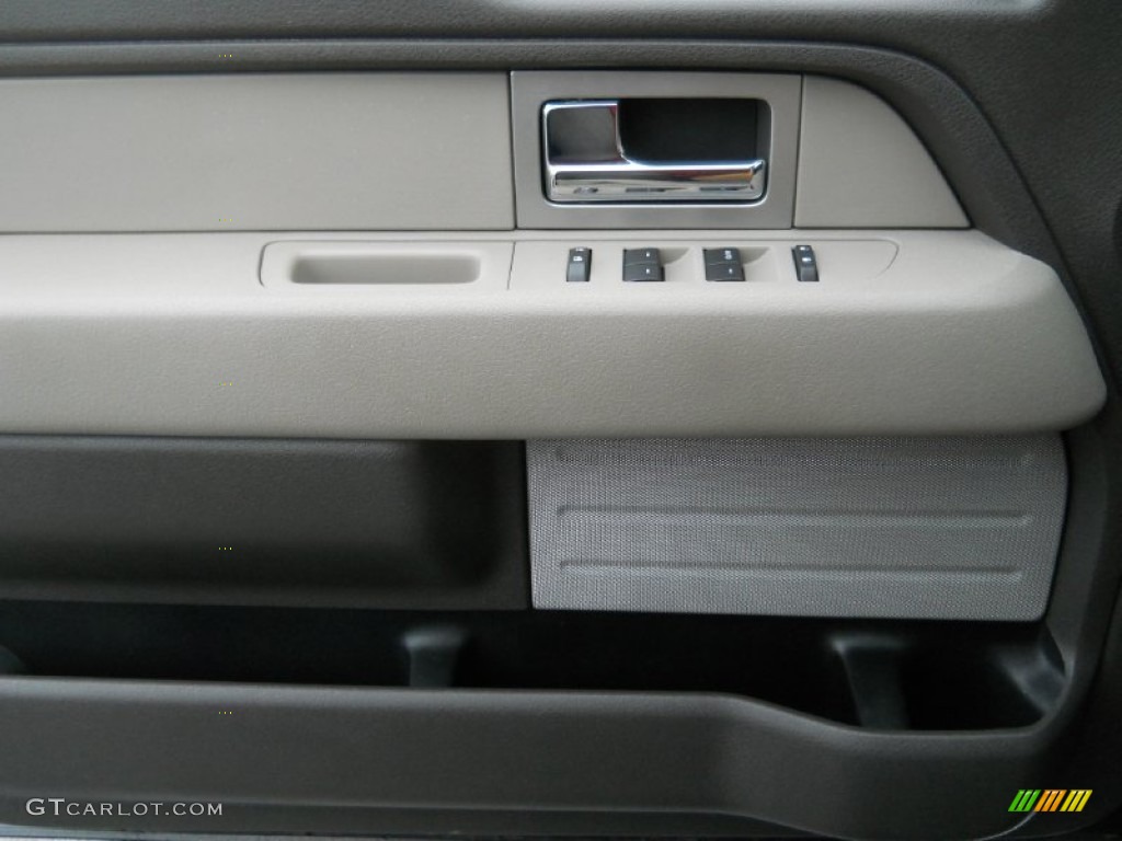 2010 F150 STX SuperCab 4x4 - Tuxedo Black / Medium Stone photo #29