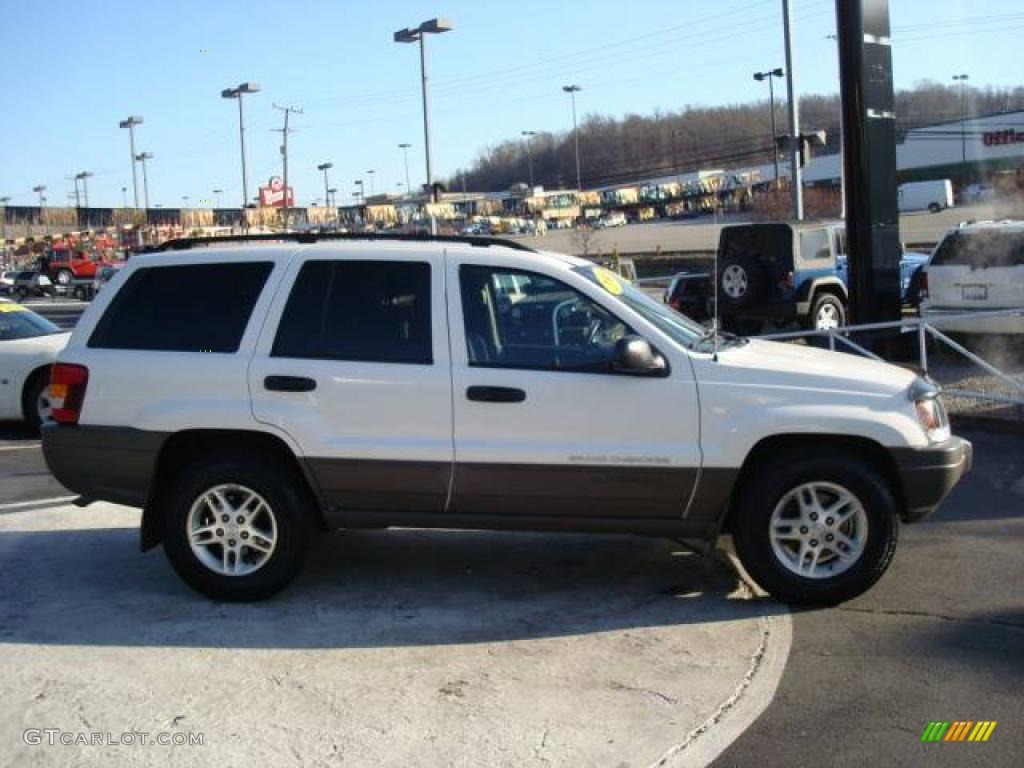 2003 Grand Cherokee Laredo 4x4 - Stone White / Dark Slate Gray photo #5