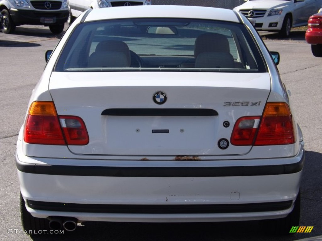 2001 3 Series 325xi Sedan - Alpine White / Sand photo #4