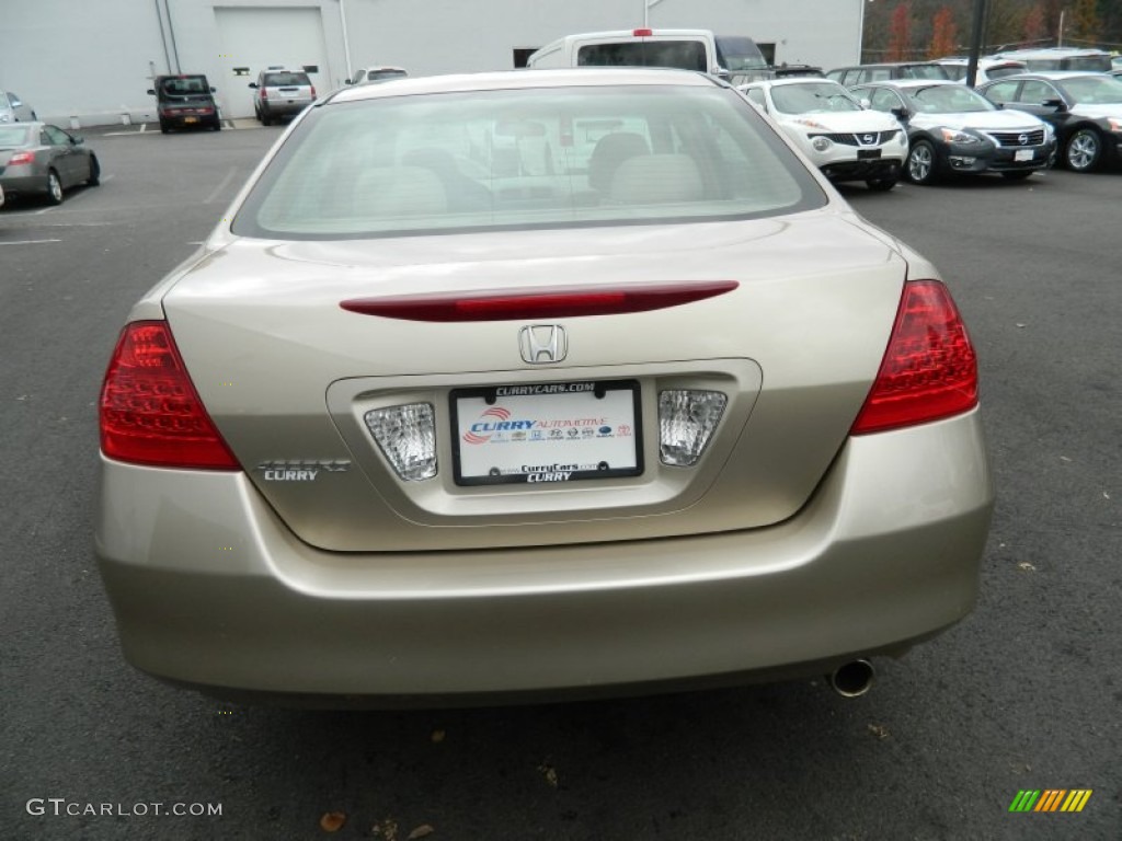 2006 Accord LX Sedan - Desert Mist Metallic / Ivory photo #4
