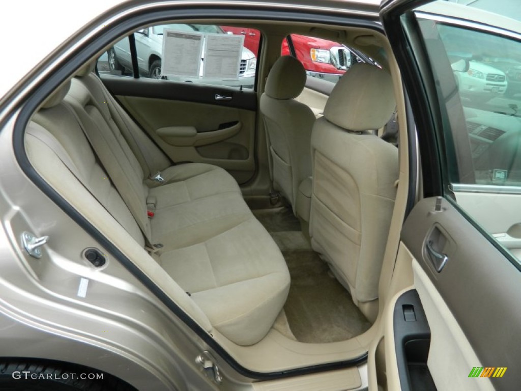 2006 Accord LX Sedan - Desert Mist Metallic / Ivory photo #17