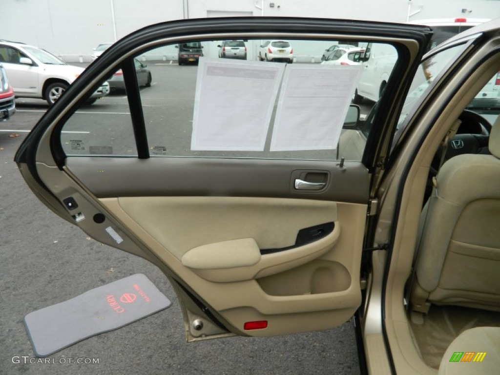 2006 Accord LX Sedan - Desert Mist Metallic / Ivory photo #20