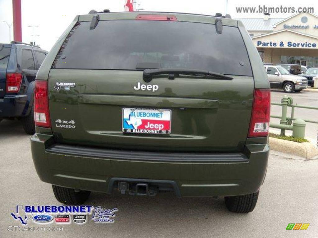 2006 Grand Cherokee Laredo 4x4 - Jeep Green Metallic / Khaki photo #4