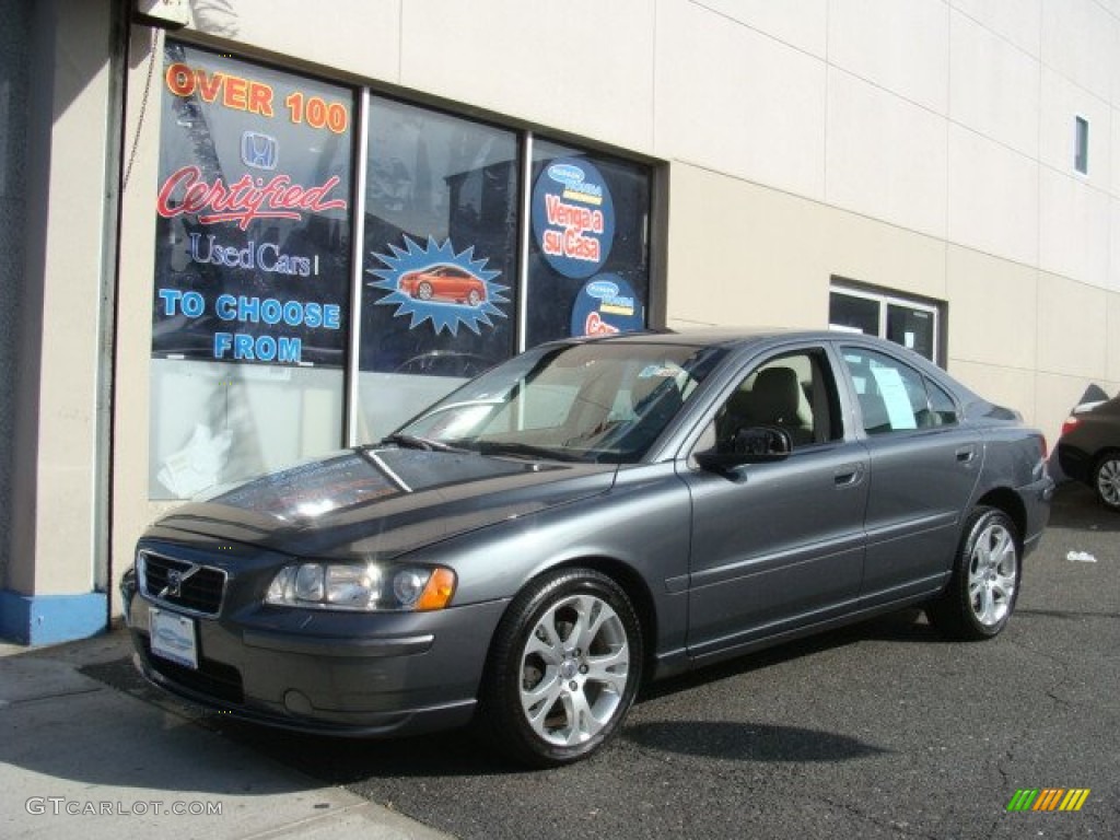 2009 S60 2.5T AWD - Titanium Grey Metallic / Taupe photo #1