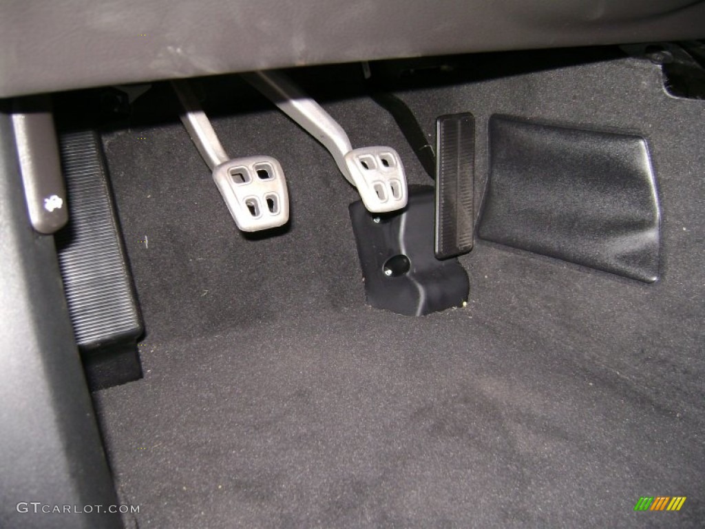 2012 Chevrolet Corvette Grand Sport Coupe Pedals Photo #73221840