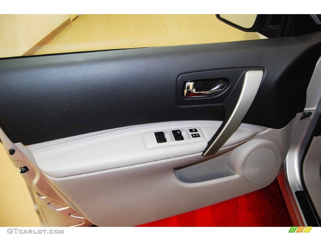 2011 Rogue SL - Silver Ice Metallic / Gray photo #9