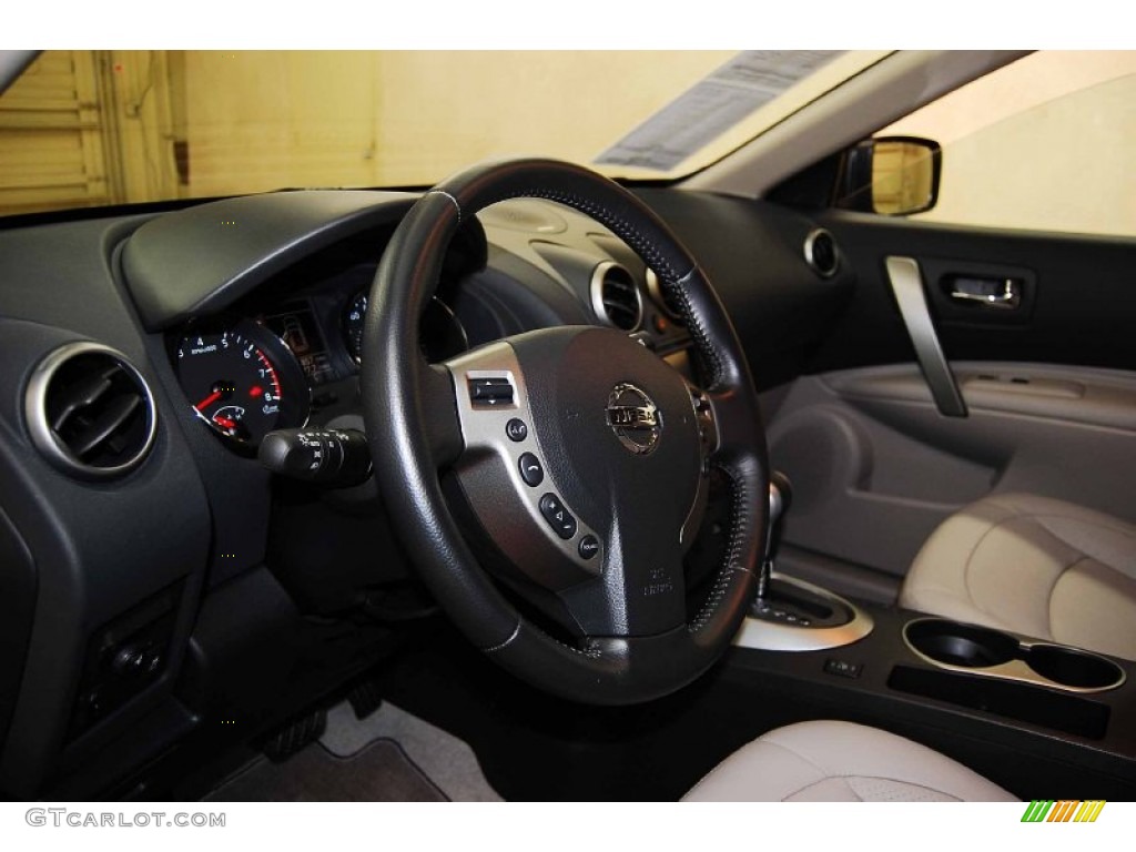 2011 Rogue SL - Silver Ice Metallic / Gray photo #11