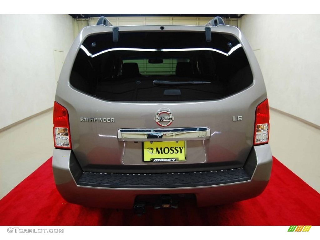 2008 Pathfinder LE V8 - Desert Stone / Graphite photo #5
