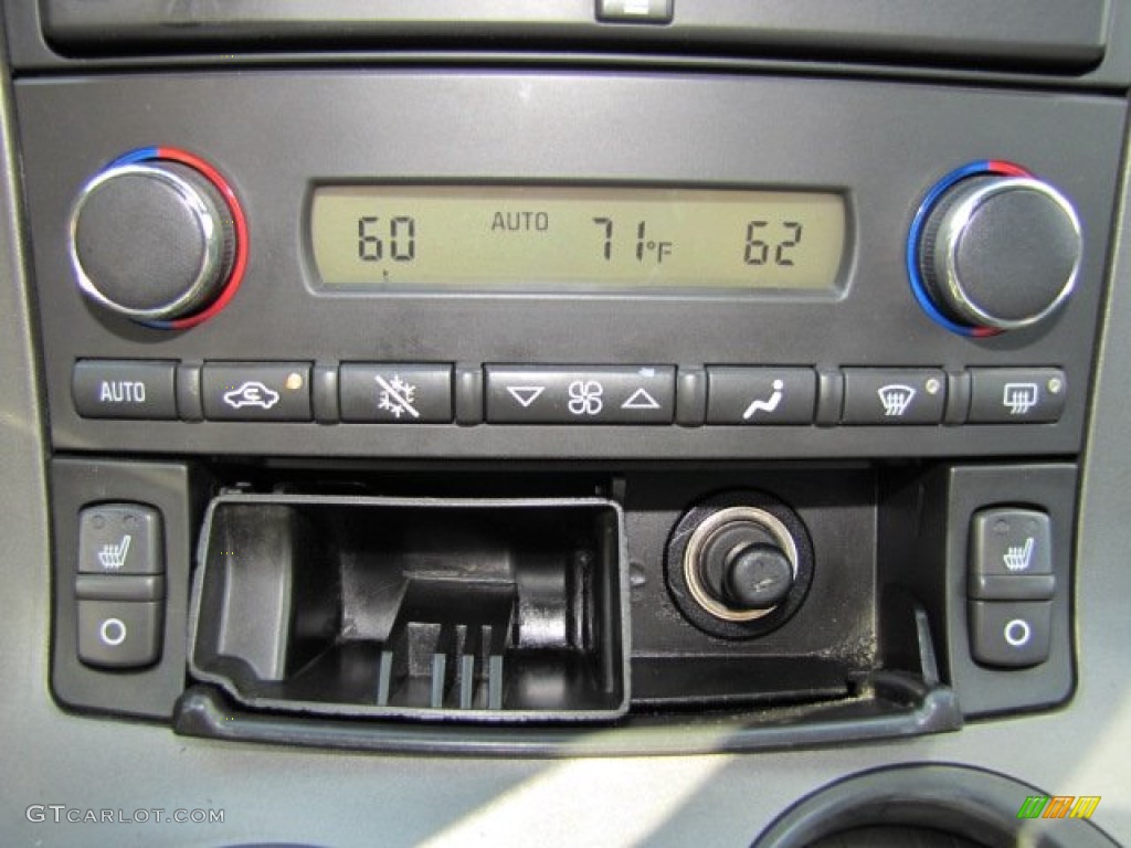 2006 Chevrolet Corvette Convertible Controls Photo #73225014