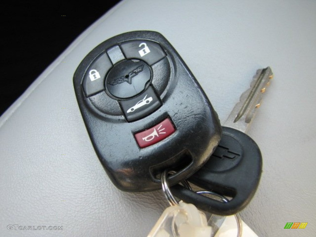 2006 Chevrolet Corvette Convertible Keys Photos