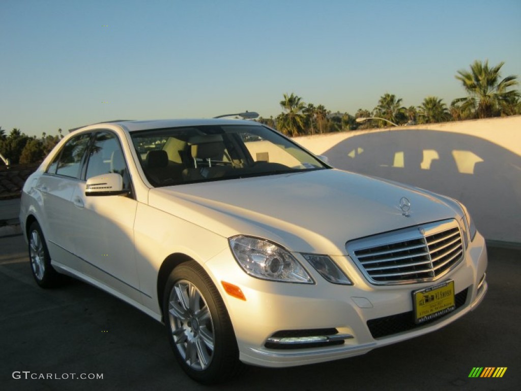 2013 E 350 Sedan - Diamond White Metallic / Almond photo #1