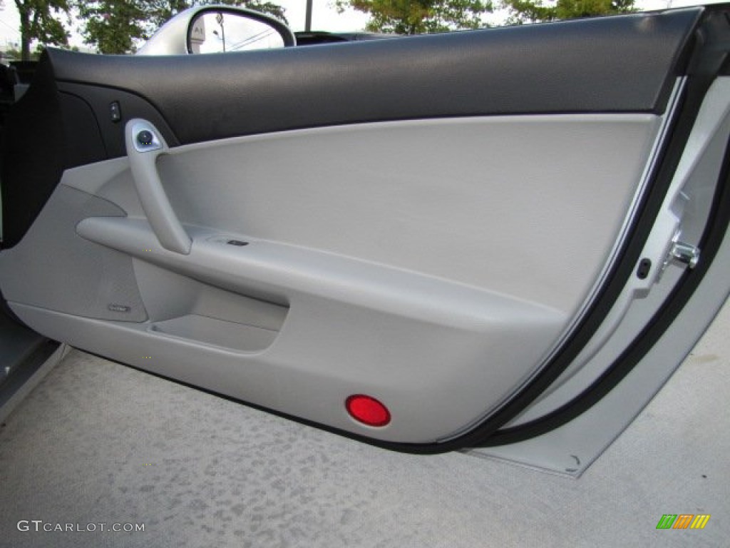 2006 Chevrolet Corvette Convertible Titanium Gray Door Panel Photo #73225101