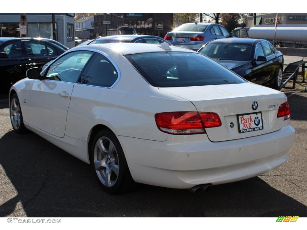 2010 3 Series 328i xDrive Coupe - Alpine White / Coral Red/Black Dakota Leather photo #7