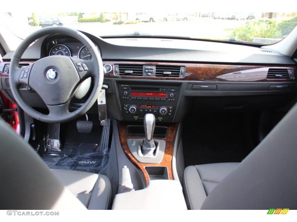 2009 3 Series 328xi Sedan - Crimson Red / Black photo #13